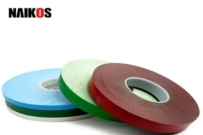 Le ruban mousse à double face est parfait pour le collage, le montage et le s...